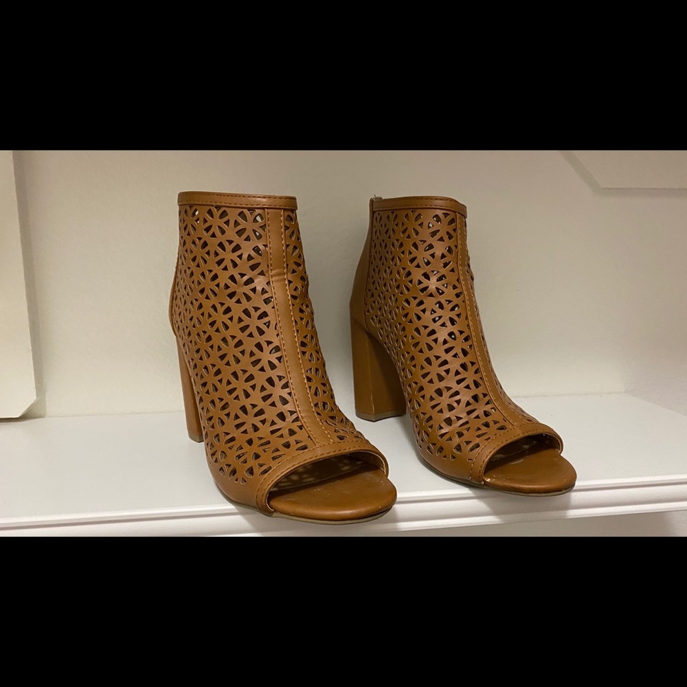 Boot heels